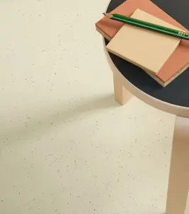 3584 white chocolate Marmoleum Cocoa